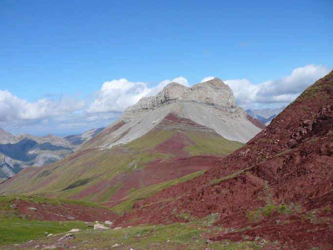 Le Castillo de Acher. Aragon, d'aprt de la vallée d4aspe