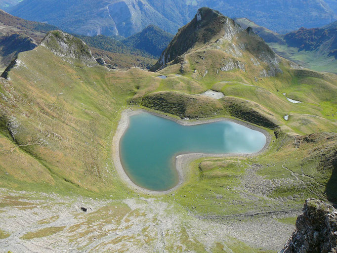 Le lac du Montagnon d'Iseye. Accous Vallée d'Aspe