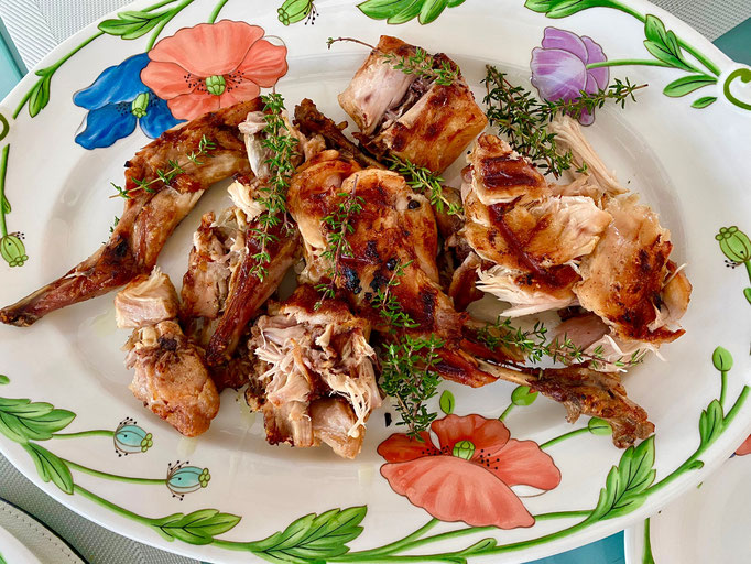 Grilled rabbit with aromatic herbs by ZsL