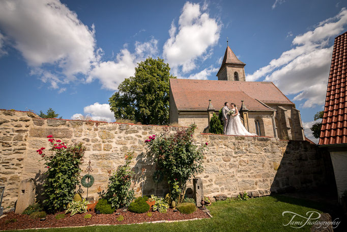 Hochzeitsfotograf, Brautpaarshooting, Marienkirche, Langfurth