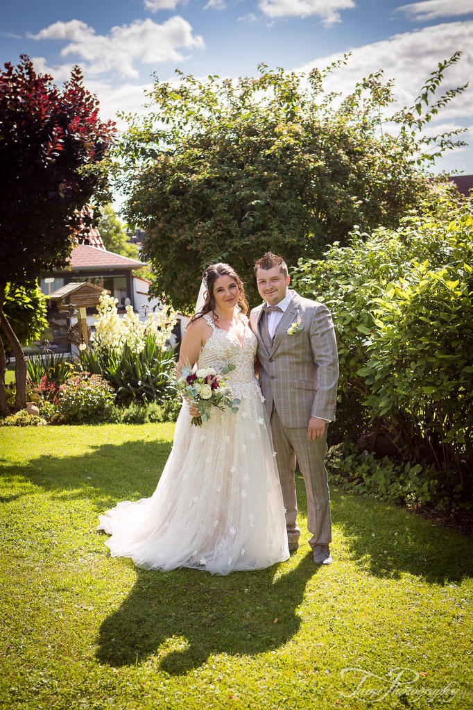 Hochzeitsfotograf, Brautpaarshooting, Marienkirche, Langfurth