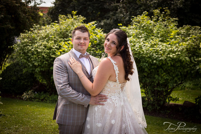 Hochzeitsfotograf, Brautpaarshooting, Marienkirche, Langfurth