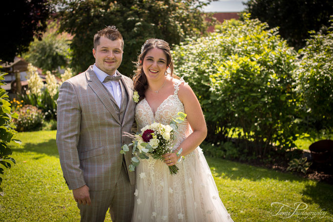 Hochzeitsfotograf, Brautpaarshooting, Marienkirche, Langfurth