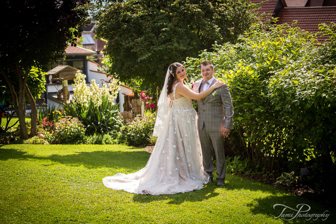 Hochzeitsfotograf, Brautpaarshooting, Marienkirche, Langfurth