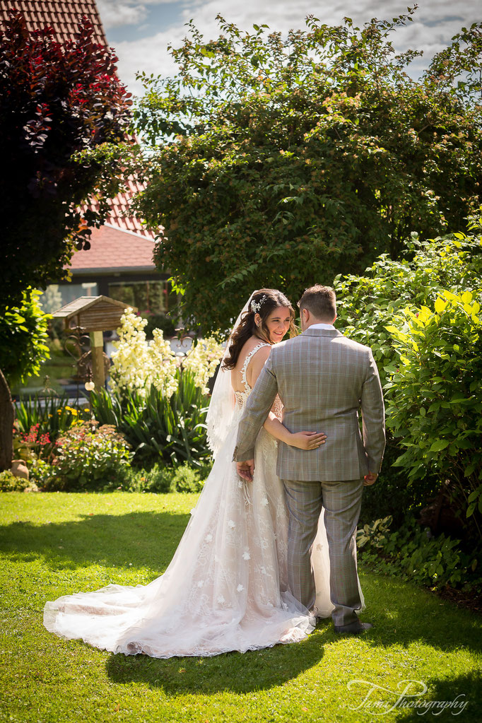 Hochzeitsfotograf, Brautpaarshooting, Marienkirche, Langfurth