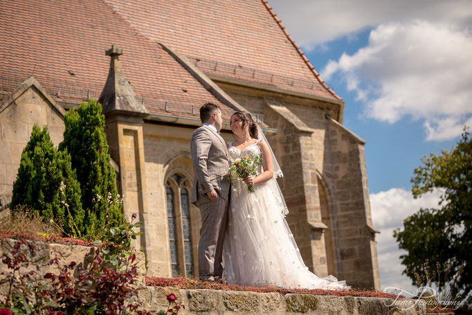 Hochzeitsfotograf, Brautpaarshooting, Marienkirche, Langfurth