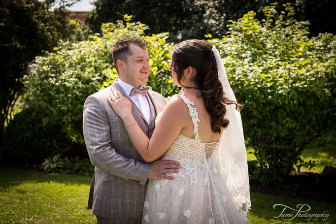 Hochzeitsfotograf, Brautpaarshooting, Marienkirche, Langfurth