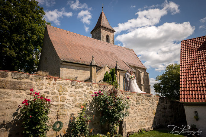 Hochzeitsfotograf, Brautpaarshooting, Marienkirche, Langfurth