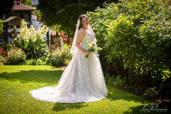 Hochzeitsfotograf, Brautpaarshooting, Marienkirche, Langfurth