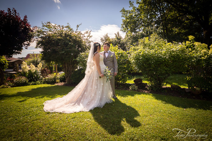 Hochzeitsfotograf, Brautpaarshooting, Marienkirche, Langfurth