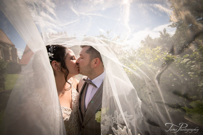 Hochzeitsfotograf, Brautpaarshooting, Marienkirche, Langfurth