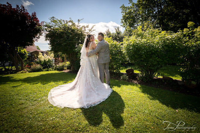 Hochzeitsfotograf, Brautpaarshooting, Marienkirche, Langfurth