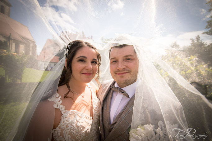 Hochzeitsfotograf, Brautpaarshooting, Marienkirche, Langfurth