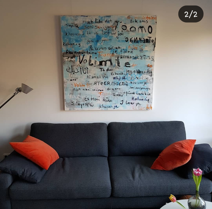 Volim Te in 30 Sprachen Industrie Look Blau Malerei Serpil Sögüt Krefeld