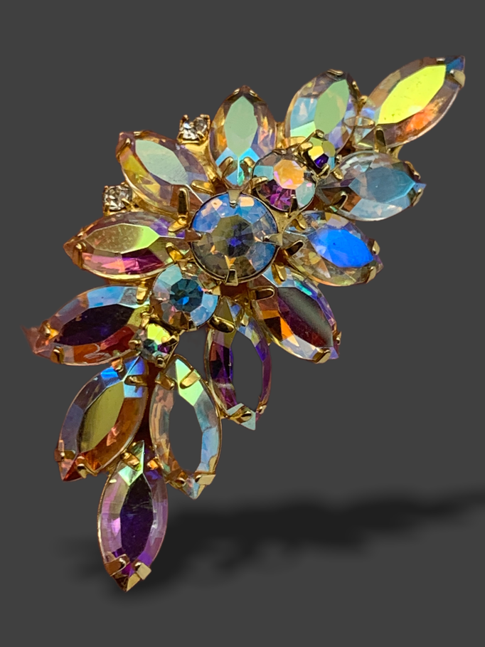Enchanting 1950 Juliana D&E Brooch - glamorous pin in champagne and rainbow of pastels - top quality AB stones - Art.616/4