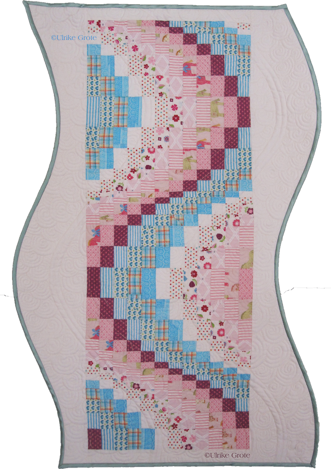 Tante Christel • Wellenförmiger Wandbehang in pastelligen Farben • Bargello-Technik • sehr aufwändig gequiltet • 54 (60) x 93 cm