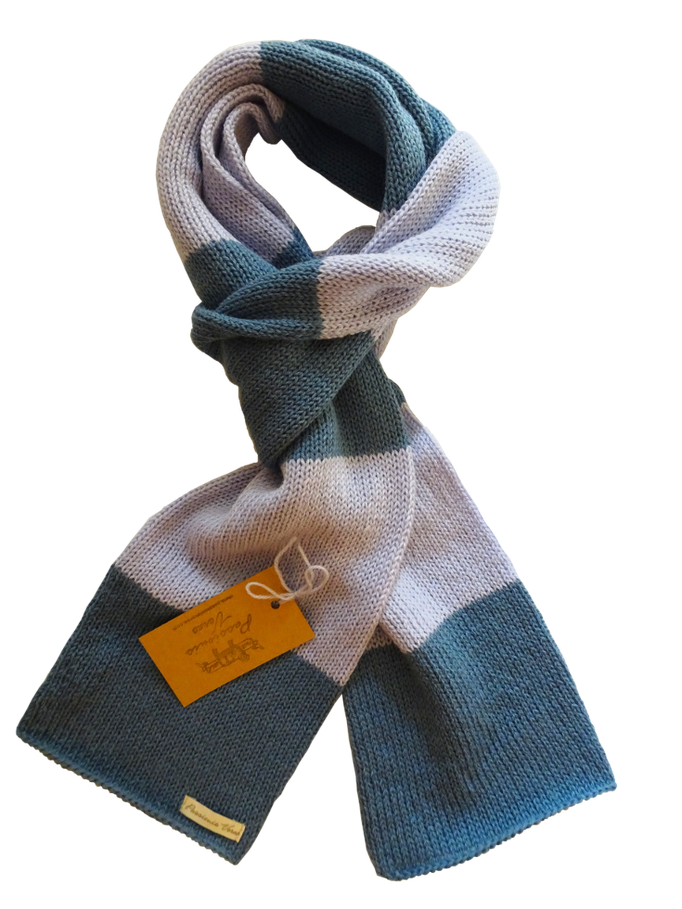 Light blue / Ice blue