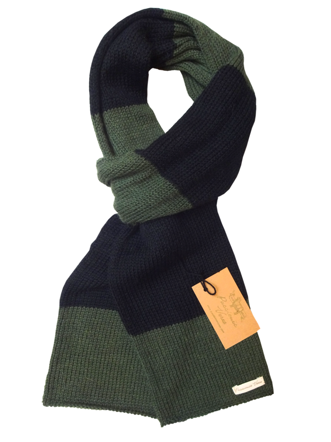 Moss green / Black