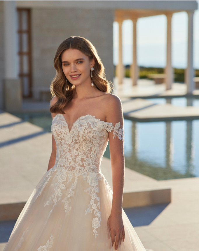 Günstiges Brautkleid Vesna von Rosa Clará