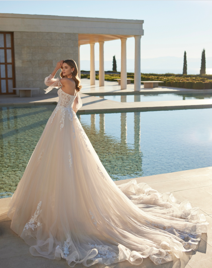 Günstiges Brautkleid Vesna von Rosa Clará
