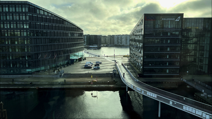 Kopenhagen '21 | Hotel Copenhagen Island». «Balkonsicht». Abendstimmung..