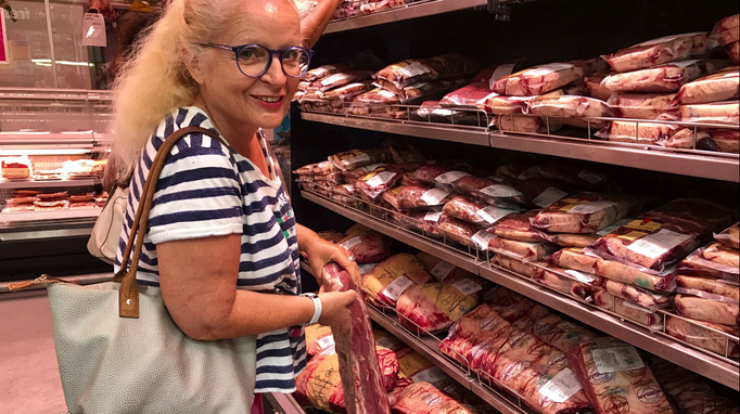 2017 | Kapstadt | Milnerton, «Makro Market»: Alles in XXL-Size! Auch das Frischfleisch. Hier 6 kg Steak «am Stück».