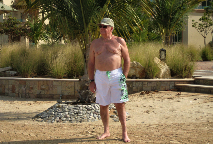 2007-2013 | «Poolsite», Al Raha Beach Resort: «Strandspaziergang».