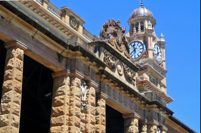 Australien '14 | Sydney, New South Wales: Hauptbahnhof. Grösster Bahnhof Australiens. Entwurf von Liberty Vernon im Stil der Neorenaissance.