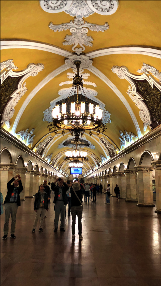 2018 | Moskau, Metro: Station «Komsomolskaja». 1952. Architekten: A. Schtschussew, W. Karorin & A. Sabolozkaja.