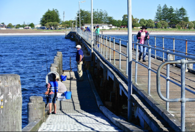 Australien '14 | Kingston, South Australia: Seebrücke. Fischeridylle an der Encounter Bay.