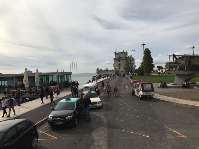 Lissabon '16 | «Torre de Belém»: An der Mündung des Tejo. 35 m hoch, gut 500 Jahre alt. Er wurde von König Manuel I. errichtet, um den von Vasco da Gama geöffneten Weg nach Indien zu feiern und den nahe gelegenen Hafen «Restelo» zu verteidigen.