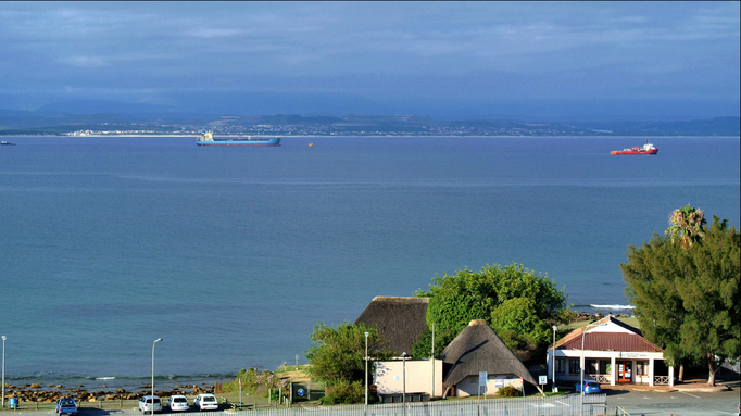 2013 | Südafrika | Mossel Bay: «B@Home» - eine ganz feine Adresse! «Terrassenblick» auf die Mossel Bay.
