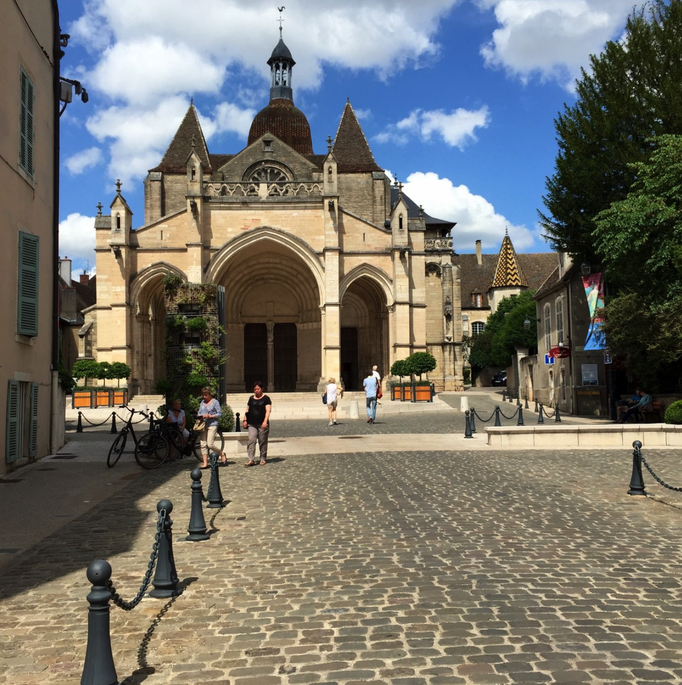 2015 | Fahrradtour «Burgund», Beaune: Basilika «Notre Dame».
