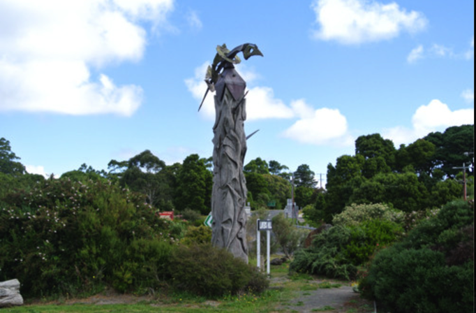 Australien '14 | Lavers Hill, Victoria: Aborigines Totem an der «Otway Juction».