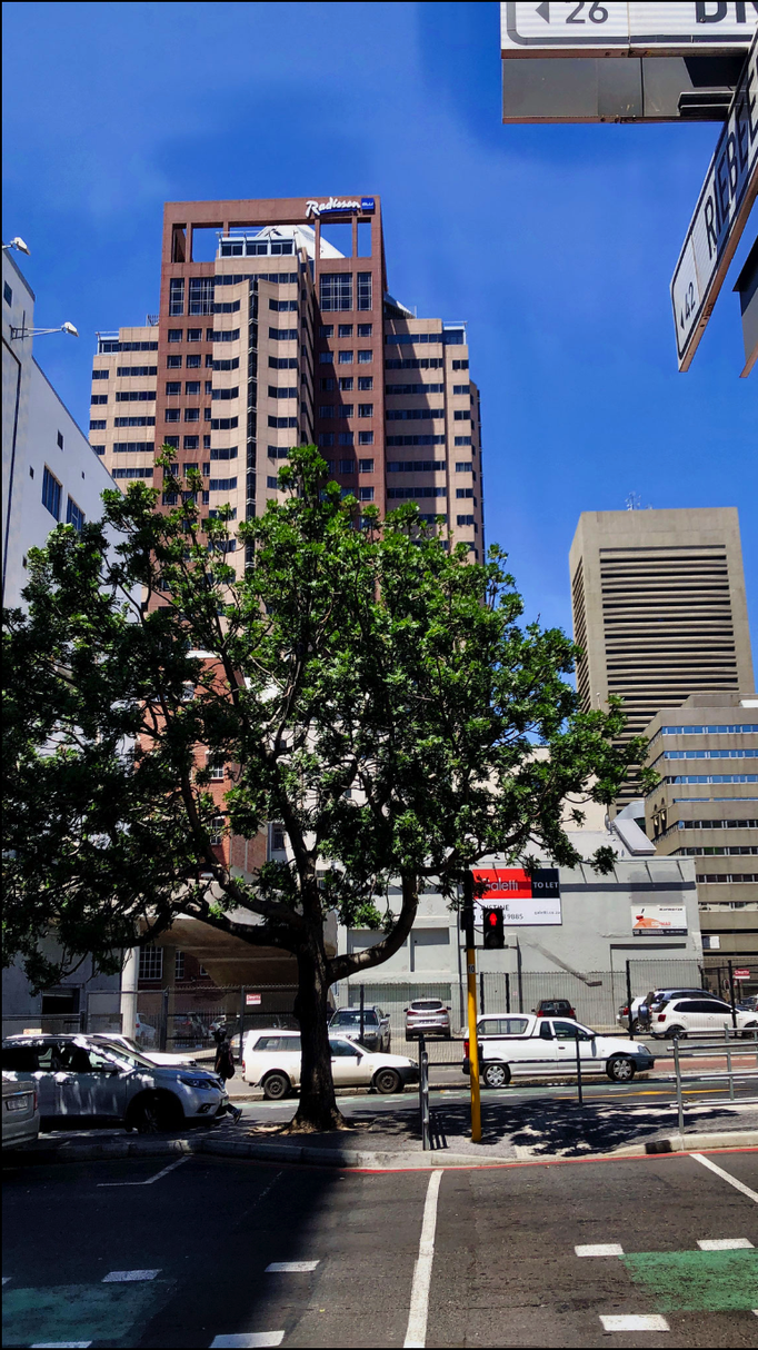 2020 | Kapstadt | Foreshore, Kreuzung «Bree/Riebeek Street». Mir hat einfach der Bildausschnitt gefallen.