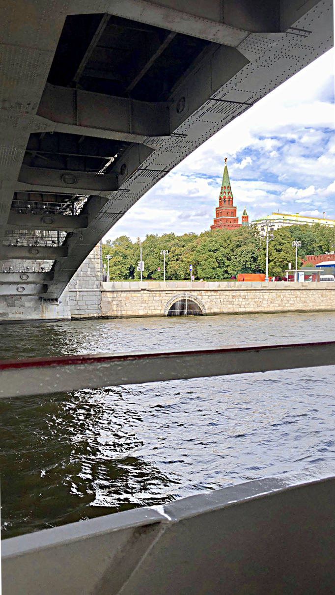2018 | Moskau, Flussrundfahrt | «Borowitzki-Turm».