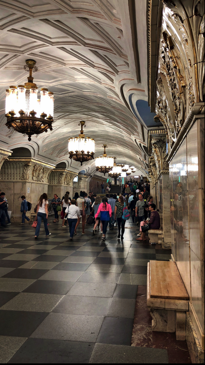 2018 | Moskau, Metro: Station «Komsomolskaja». 1952. Architekten: A. Schtschussew, W. Karorin & A. Sabolozkaja.