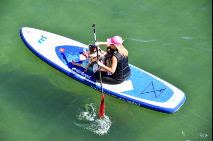 2016 | Kapstadt | Canal Quays: Sonntäglicher «Standup Paddler-Ausflug». Von wegen «Standup Paddling»!