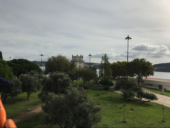 Lissabon '16 | «Torre de Belém»: An der Mündung des Tejo. 35 m hoch, gut 500 Jahre alt. Er wurde von König Manuel I. errichtet, um den von Vasco da Gama geöffneten Weg nach Indien zu feiern und den nahe gelegenen Hafen «Restelo» zu verteidigen.
