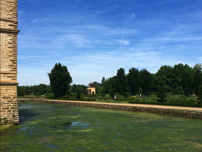 2015 | Fahrradtour «Burgund», Cormatin: Das Schloss «Cormatin» steht auf einer Insel im Fluss «Grosne». Ist in Privatbesitz.