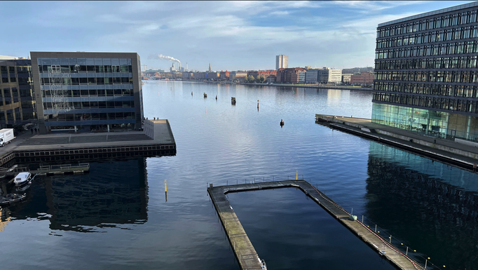 Kopenhagen '21 | Hotel «Copenhagen Island». «Balkonsicht» am Morgen.