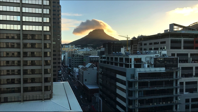 2017 | Kapstadt | Foreshore, «Icon-Building»: «Teleblick» auf den «Lion's Head».