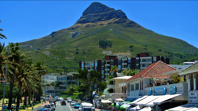 2013 | Südafrika | Kapstadt: «HoppOn-HoppOff»-Stadtrundfahrt. Lion's Head «einmal von hinten».