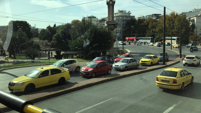 Athen '17 | Auf dem Weg zum «Neuen Akropolis Museum»: «Handrian's Arch».