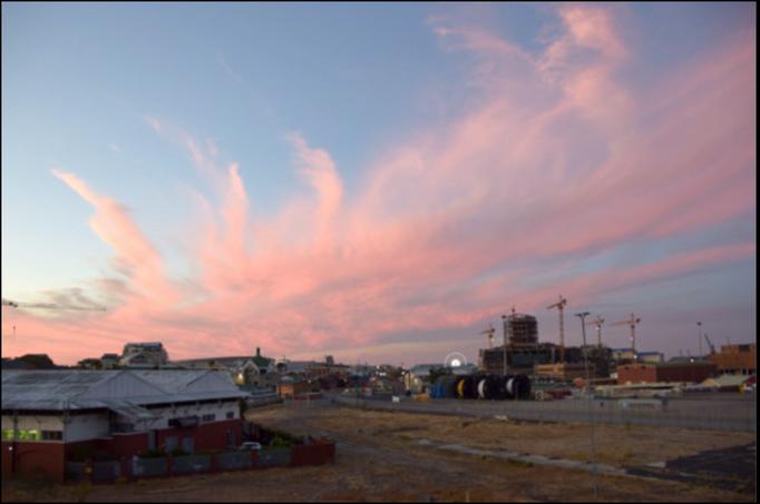 2016 | Kapstadt | Canal Quays: Am Abend - fast surreal wirkendes Wolkenbild.