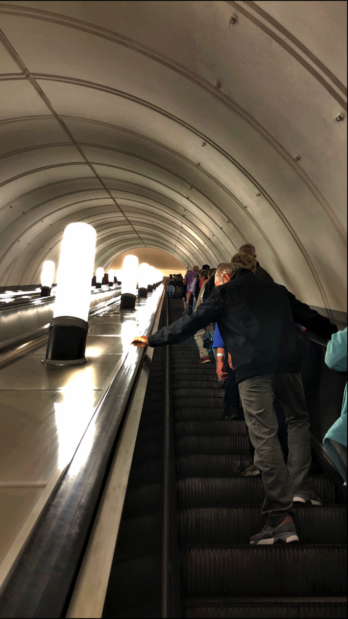 2018 | Moskau, Metro: Rolltreppen - bis zu 126 m lang!