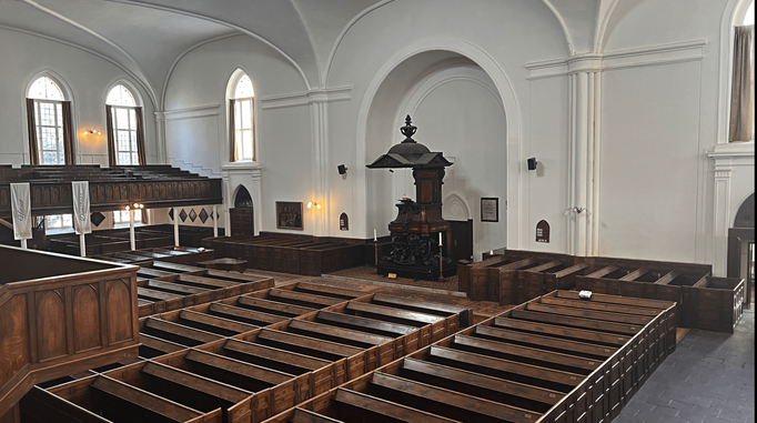 2023 | Kapstadt | «Groote Kerk»: Blick von der Empore auf die Kanzel.