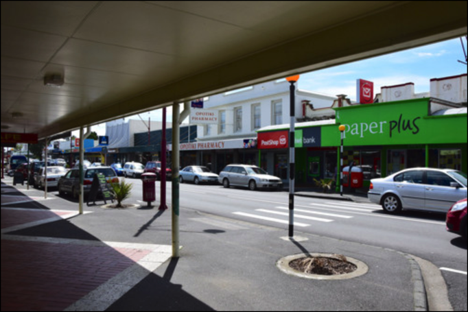 2015 | Neuseeland | «Opotiki», Bay of Plenty: Hauptstrassen-Stimmung «über Mittag».