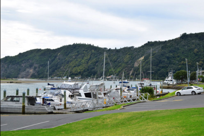 2015 | Neuseeland | «Whakatane», Bay of Plenty: «Privathafen-Stimmung».
