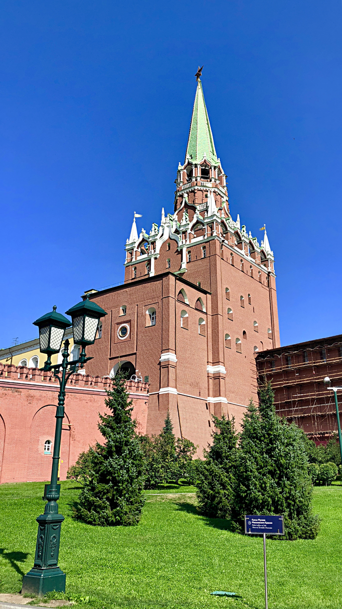 2018 | Moskau, Kreml | Dreieinigkeits-Turm | 1495 | Architekt Alevisio Frjasin.